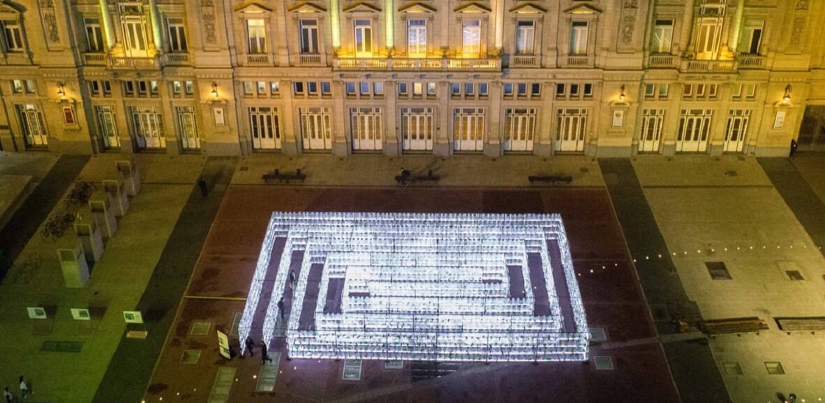 Labirin Plastik di Buenos Aires